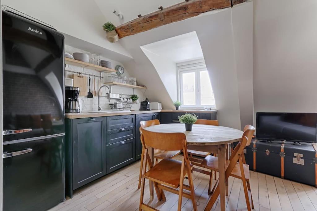 Ferienwohnung Mykeypers - Fantastic Designed Parisan Loft 2Br/6P- Le Marais Exterior foto